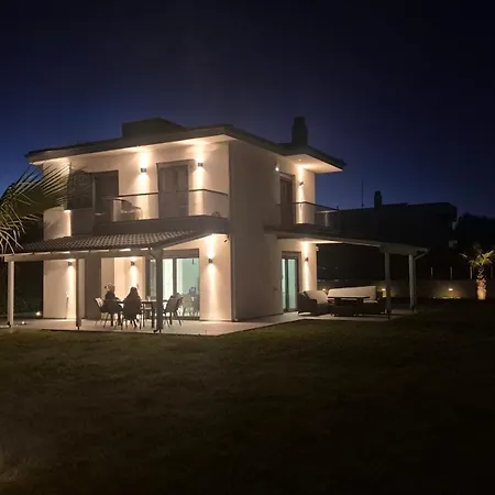 Sea Lux Villa *